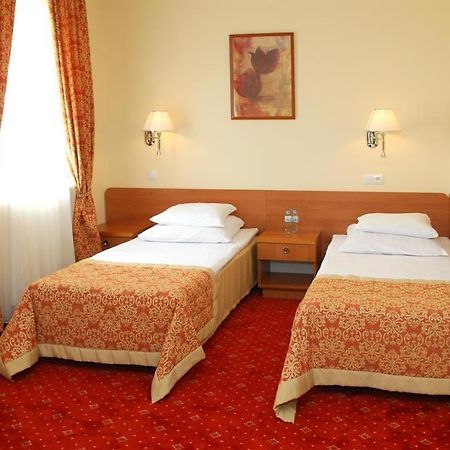 Hotel U Witaszka Czosnów 部屋 写真